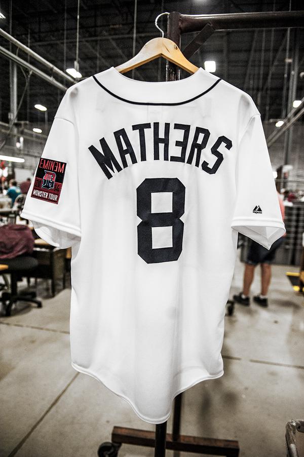 Eminem: Nuova maglia in edizione limitata