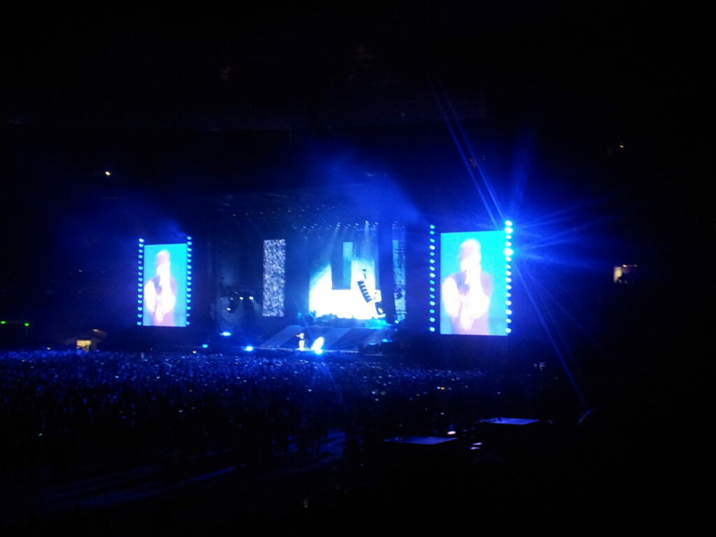 Eminem Live at Stade de France - Video
