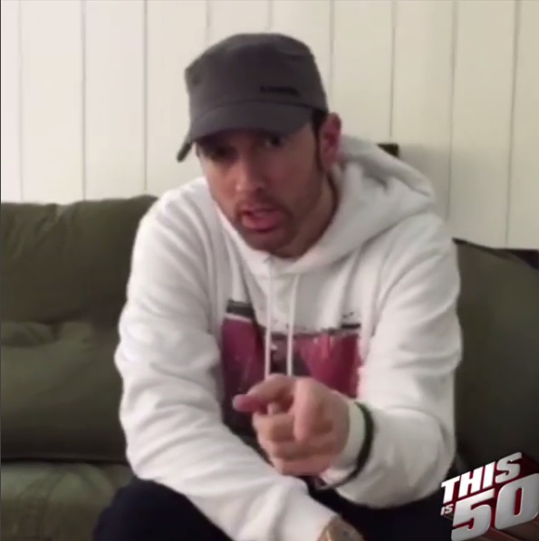 Eminem augura buon compleanno a 50 Cent in un nuovo video