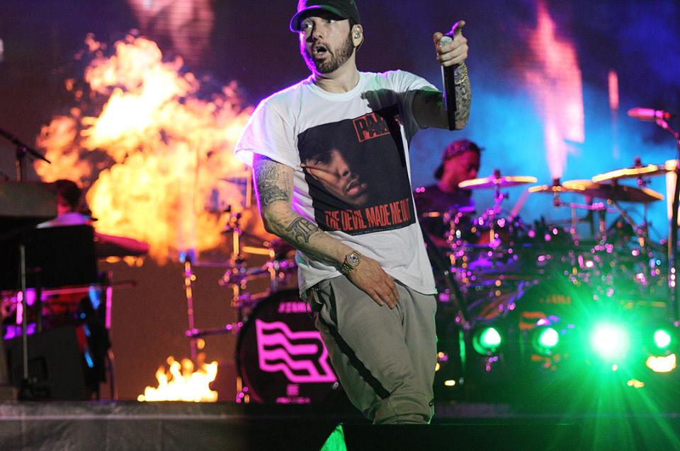 Kamikaze di Eminem resta in Top 10 in Italia e all´estero nella quinta settimana di vendite