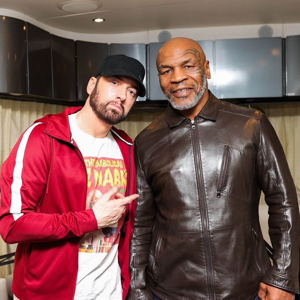 Eminem parteciperà al prossimo podcast di Mike Tyson L´intervista di Eminem a Hotboxin di Mike Tyson tradotta in italiano