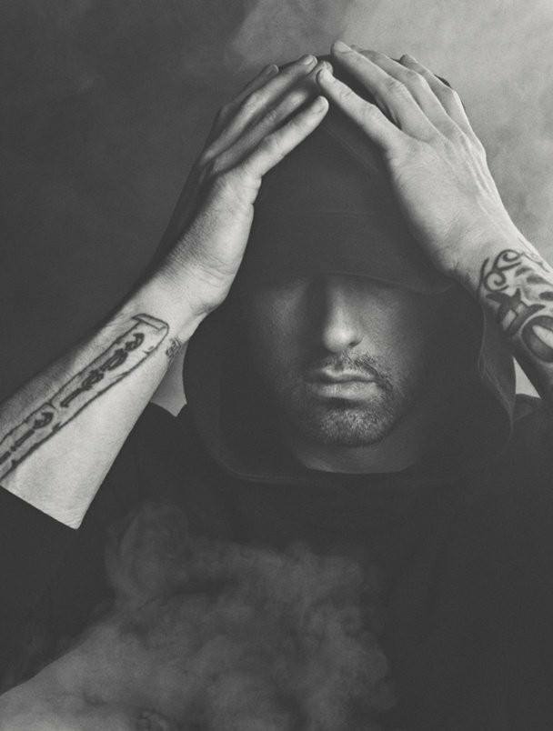 Posizioni di "Untouchable" di Eminem nelle classifiche mondiali
