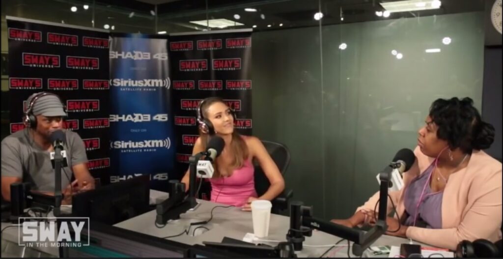 Jessica Alba racconta del suo imbarazzante incontro con Eminem