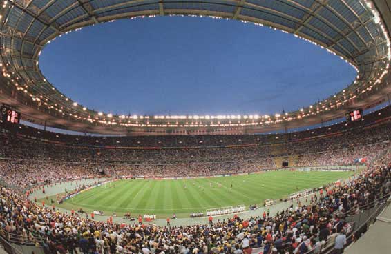 Eminem concerto allo Stade de France: Annunci dei fans