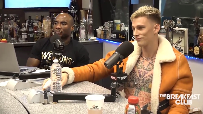 MGK parla di Eminem e di Killshot per i microfoni di The Breakfast Club