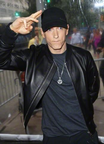 Eminem incoraggia fan malato terminale