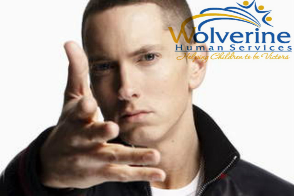 Eminem: il 3 Dicembre il rapper confronterà le donazioni verso la sua fondazione per i giovani del Michigan.
