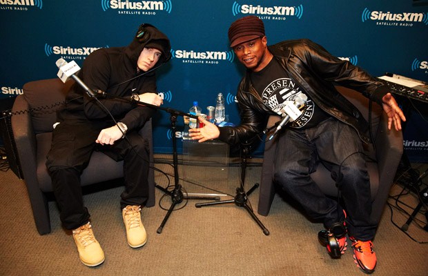 Eminem sulla Shade 45 annuncia per scherzo il nuovo singolo