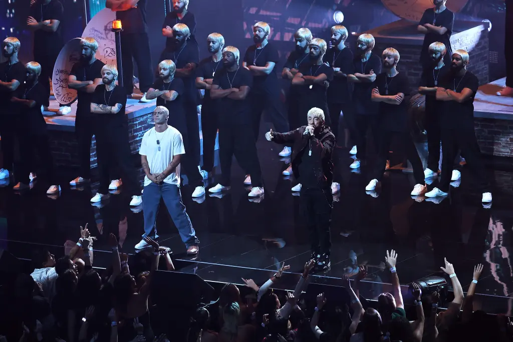 Eminem infiamma gli MTV VMA 2024 con una performance da brividi e vince 2 premi Eminem infiamma gli MTV VMA 2024 con una performance da brividi e vince 2 premi